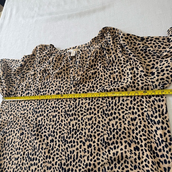 AMUSE SOCIETY WOMEN'S SPLIT CREW OVER SIZED BLOUSE TOP LEOPARD PRINT SMALL S - Picture 5 of 8